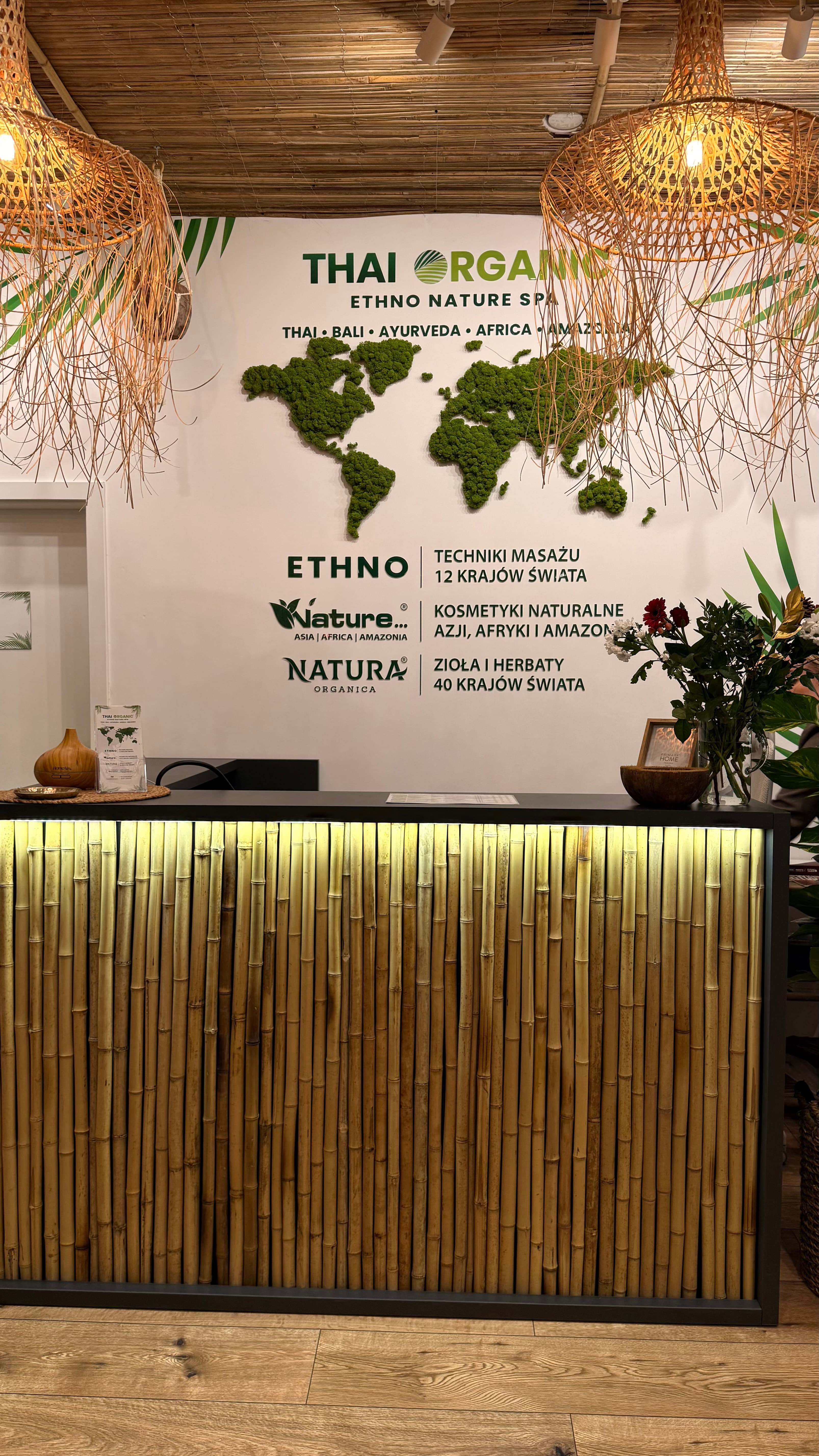 Naturalny design wnętrza salonu Thai Organic® Łódź Brzezińska